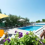 House Vesna With Pool Suhovare