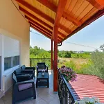 House Vesna With Pool *