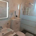 House Vesna With Pool Vikendica Suhovare